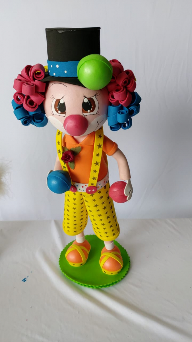 Malabarista  Eva Circo - Boutique festa locações 