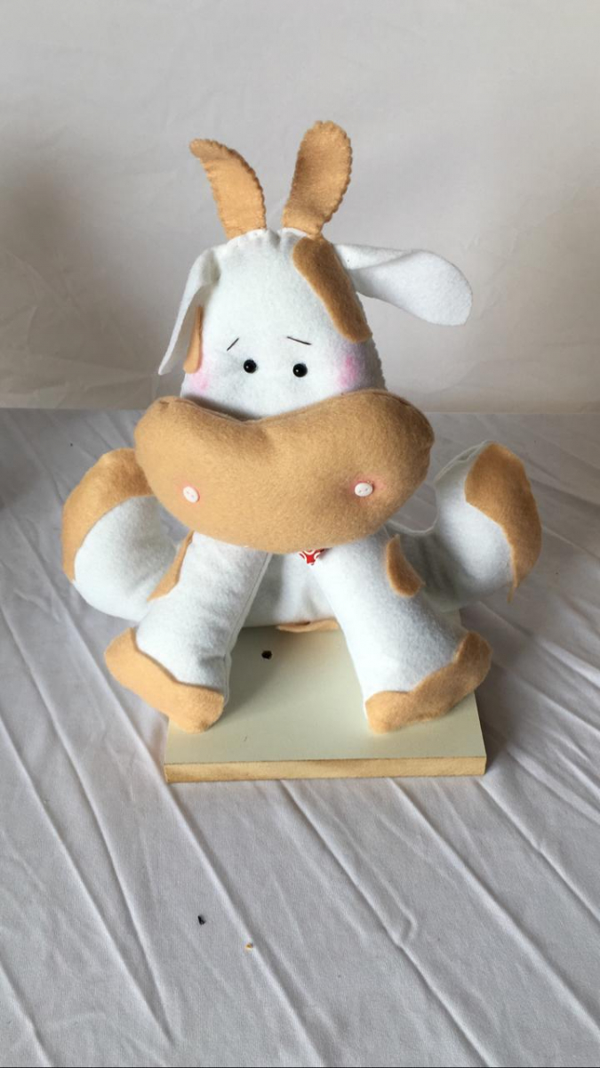 Vaca Branca Feltro  Fazendinha - Boutique festa locações 