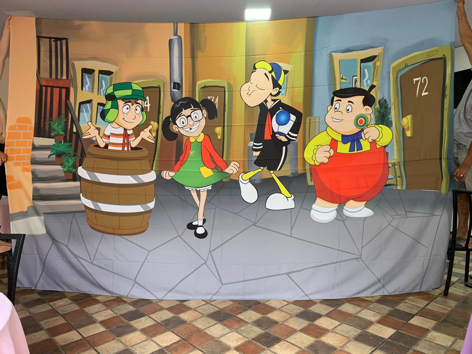 Painel Retangular Chaves - Boutique festa locações 