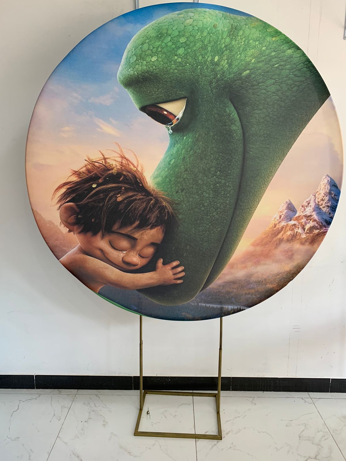 Capa Painel  O Bom Dinossauro 1,50M - Boutique festa locações 
