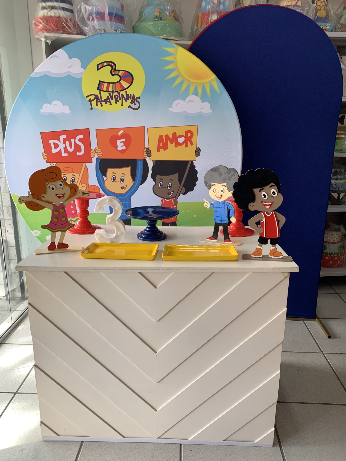 Três Palavrinhas - Boutique festa locações 