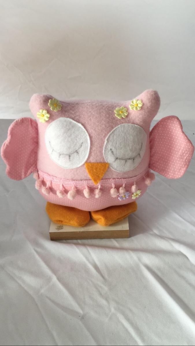 Coruja Pequena Rosa - Boutique festa locações 