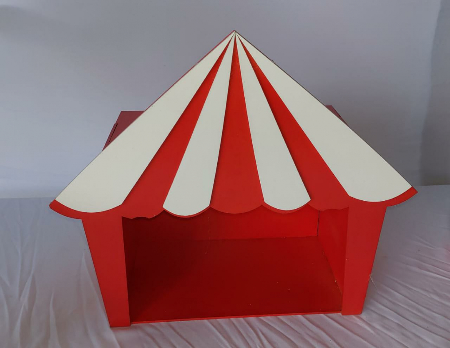 Tenda Circo Mdf Vermelha - Boutique festa locações 