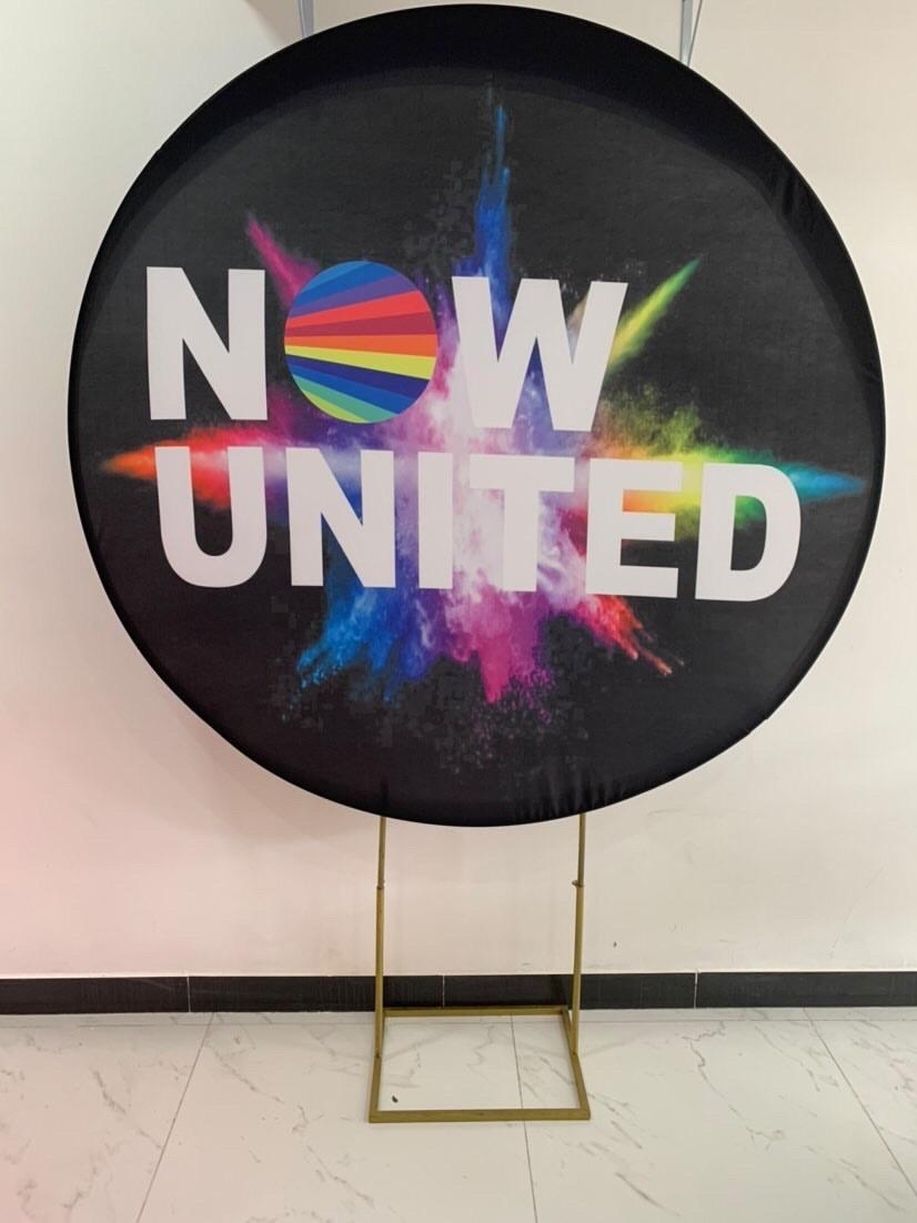 Capa Painel Now United 1,50M - Boutique festa locações 