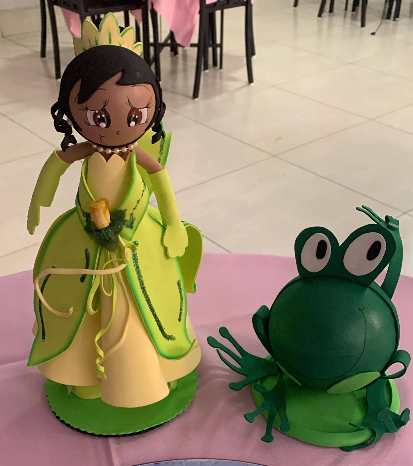 Princesa E O Sapo Eva Tiana - Boutique festa locações 