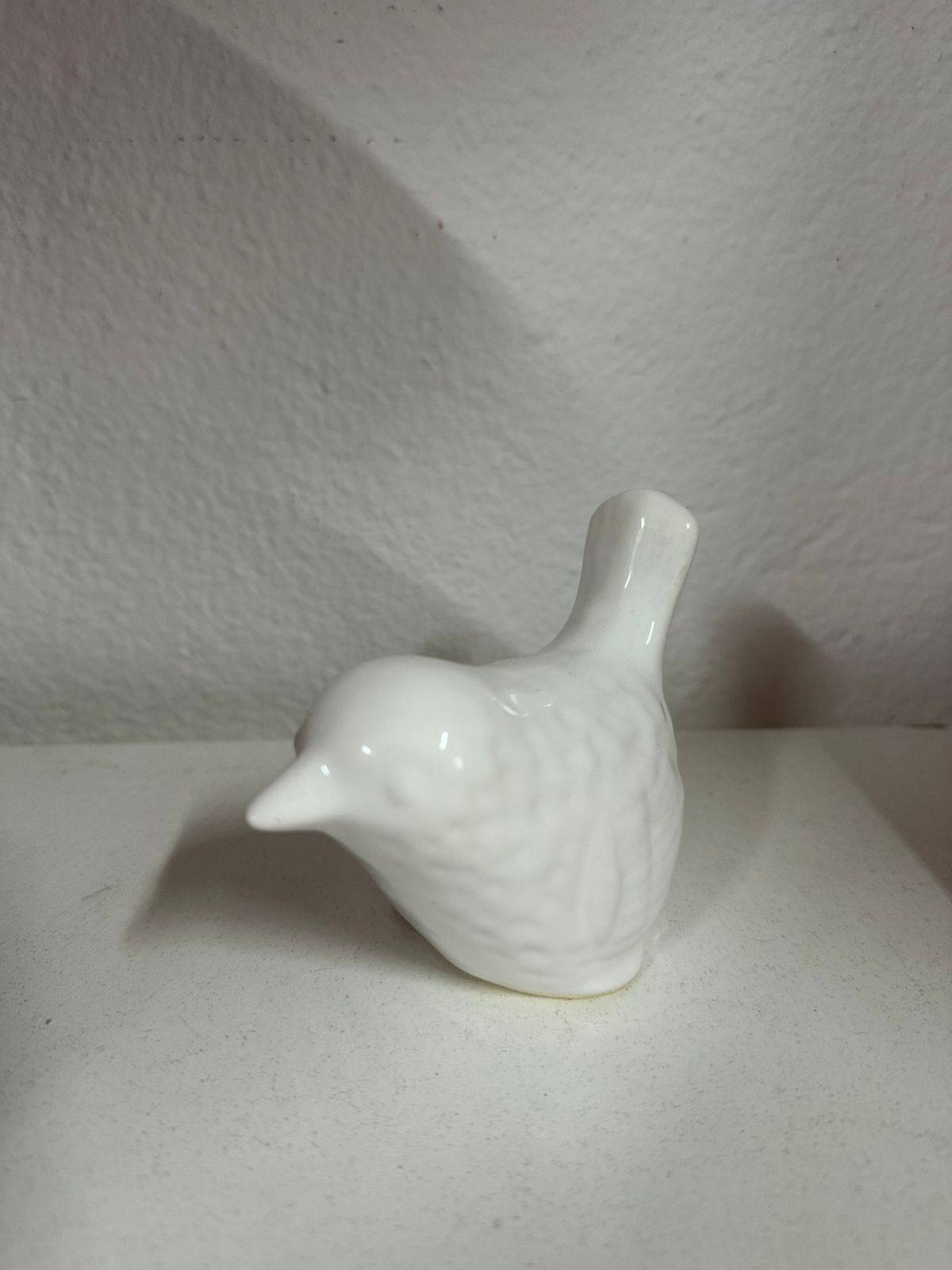 Passarinho Branco Porcelana - Boutique festa locações 