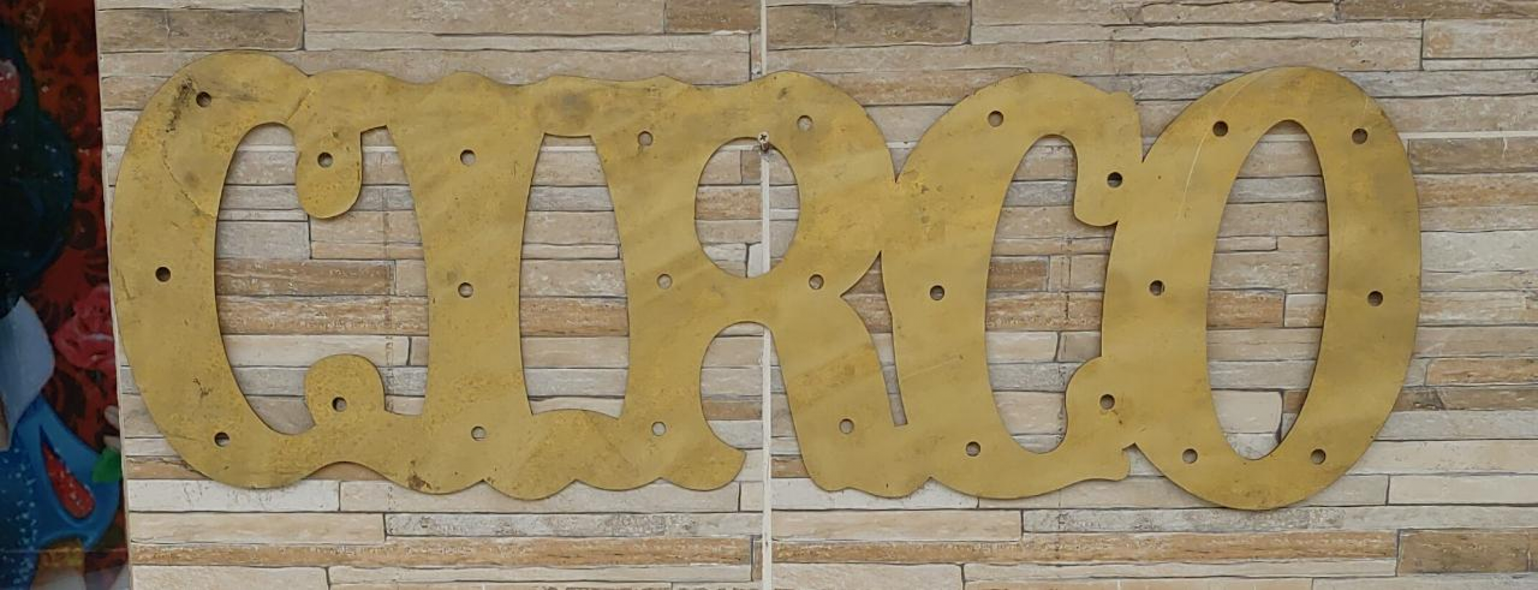 Placa Dourada Nome Circo Para Painel - Boutique festa locações 