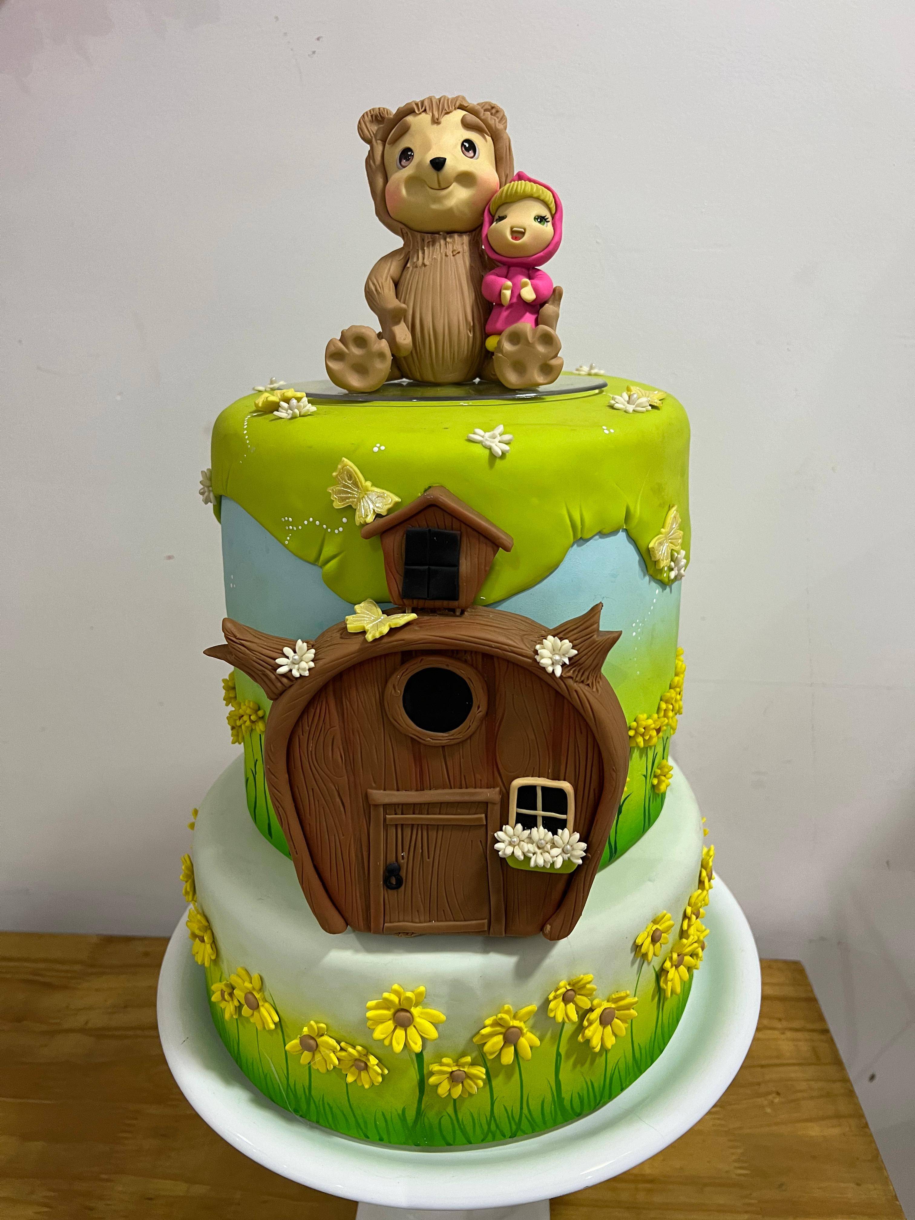 Bolo Fake  Masha E O Urso  Biscuit - Boutique festa locações 