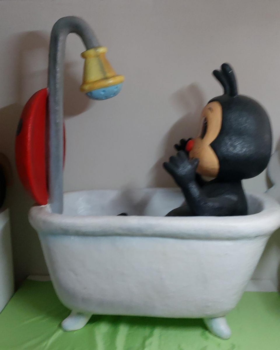 Joaninha Na Banheira  Fibra  / Jardim - Boutique festa locações 