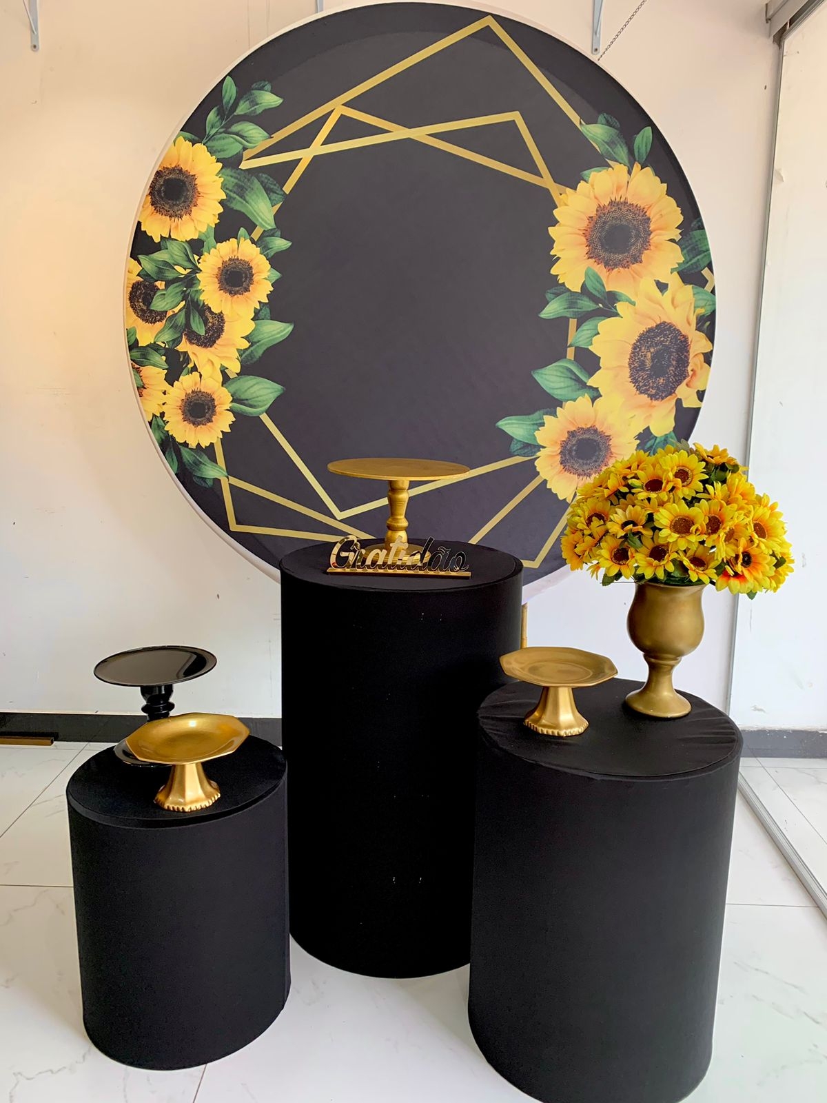 Girassol - Boutique festa locações 