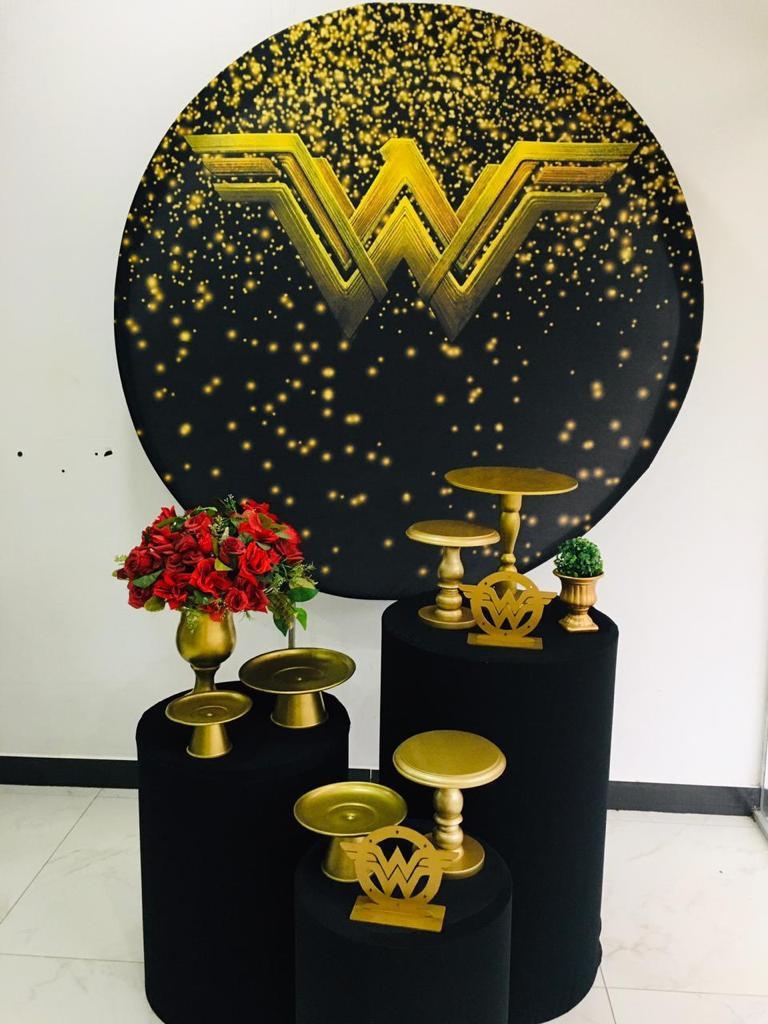 Mulher Maravilha Dourado - Boutique festa locações 
