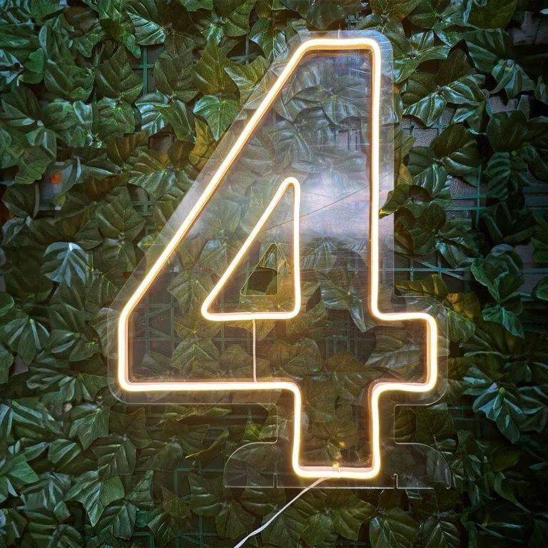 Número 4 Led Branco Quente - Boutique festa locações 