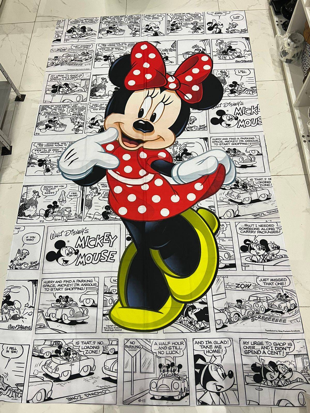 Painel Lateral Quadrado Minnie - Boutique festa locações 
