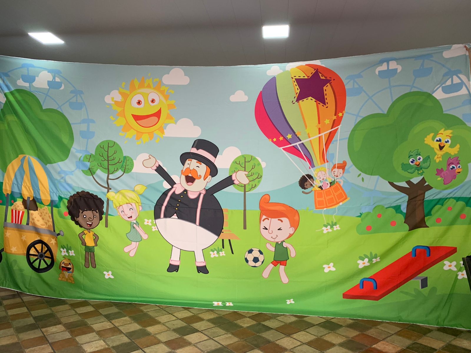 Painel Retangular Mundo Bita - Boutique festa locações 