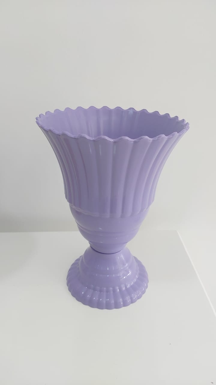 Vaso Lilas de Plástico Pequeno - Boutique festa locações 
