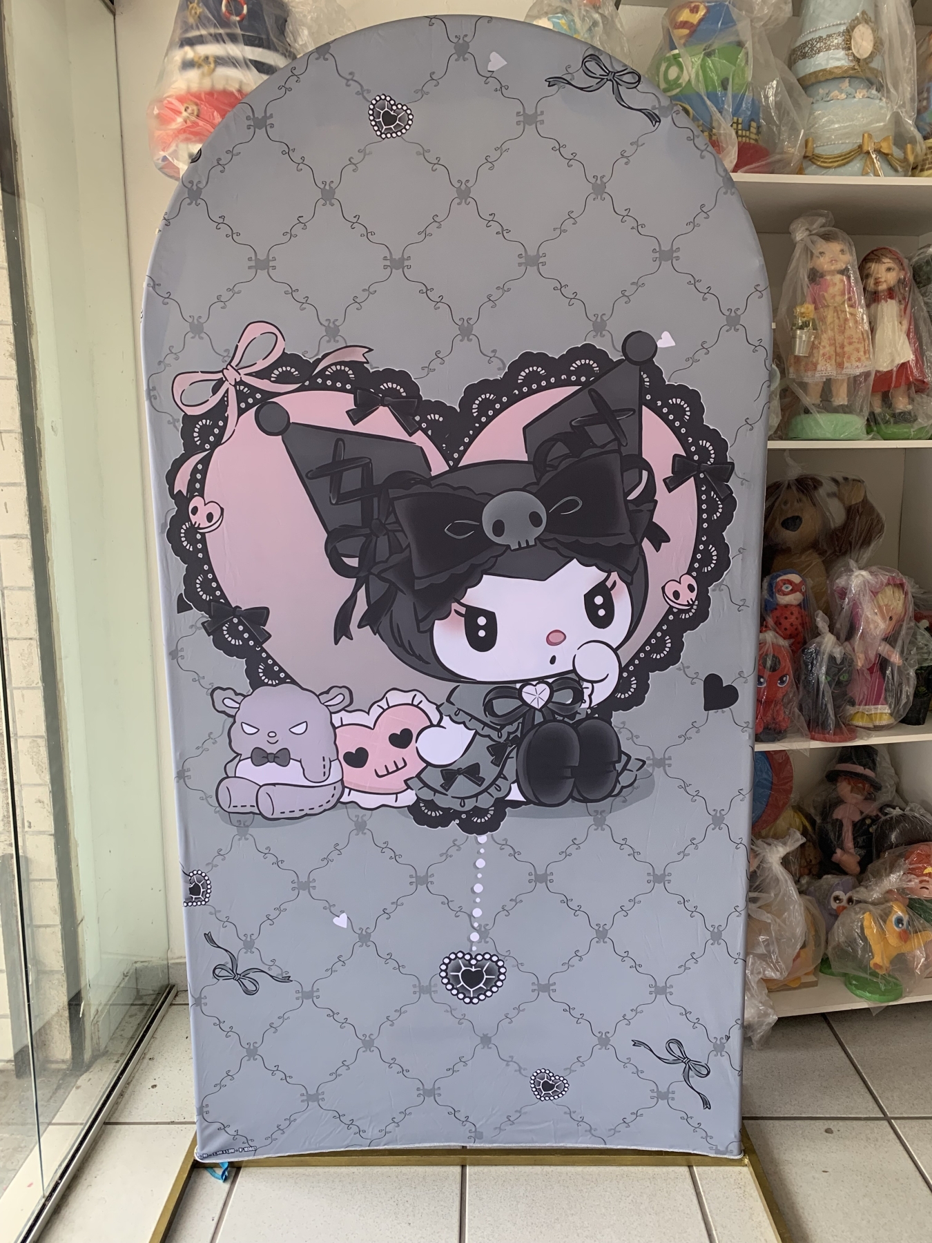 Painel Romano Kuromi - Boutique festa locações 