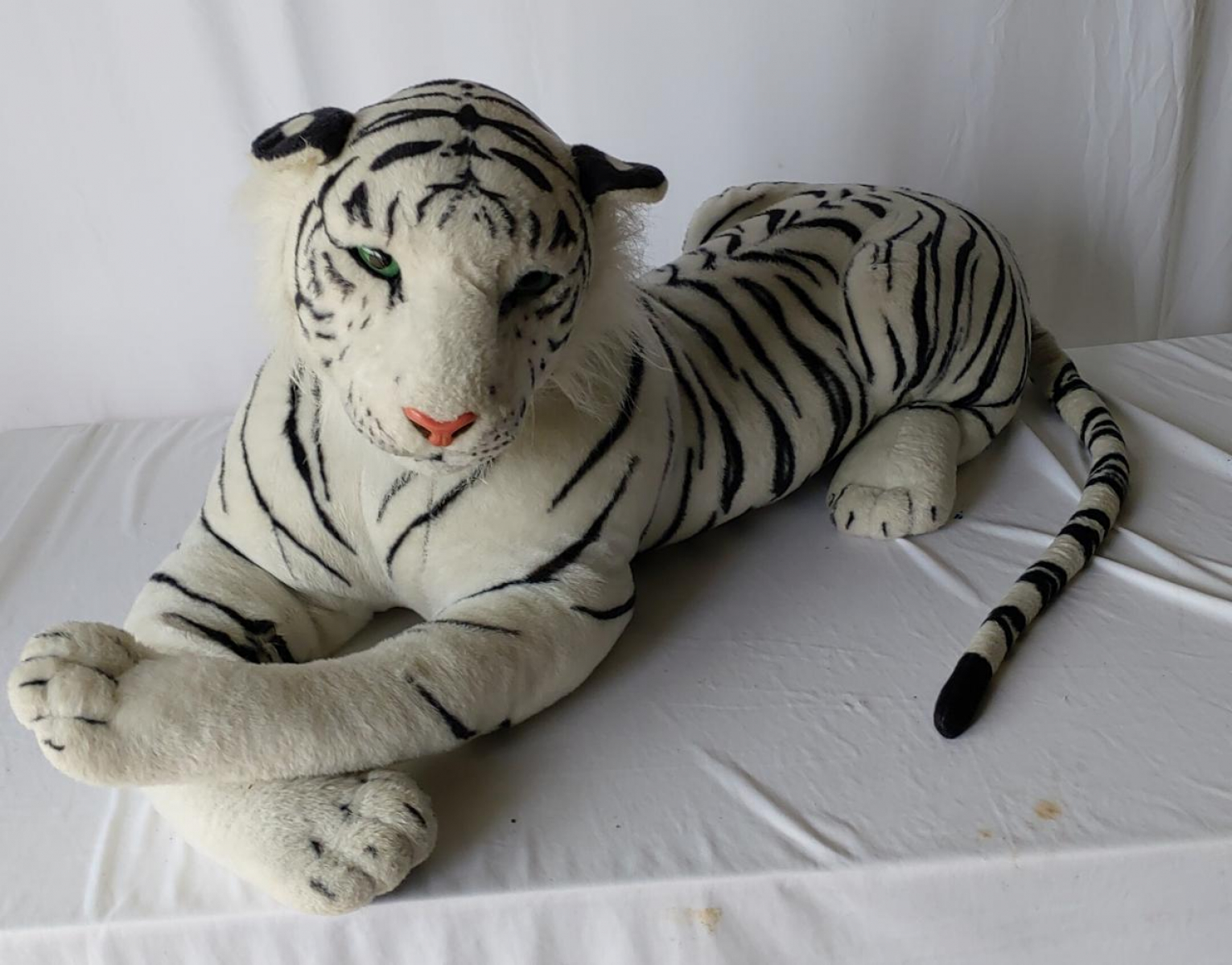 Tigre Branco  Safari - Boutique festa locações 