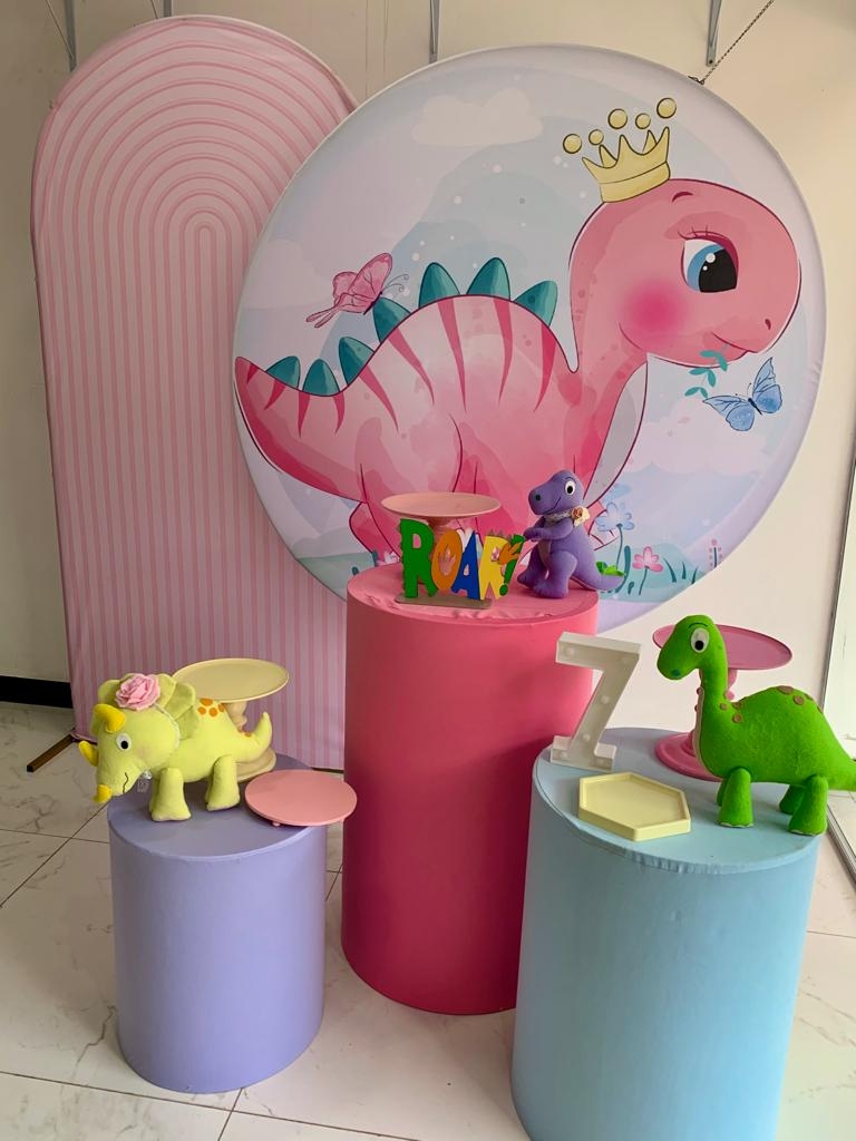 Dinossauro Baby Rosa - Boutique festa locações 