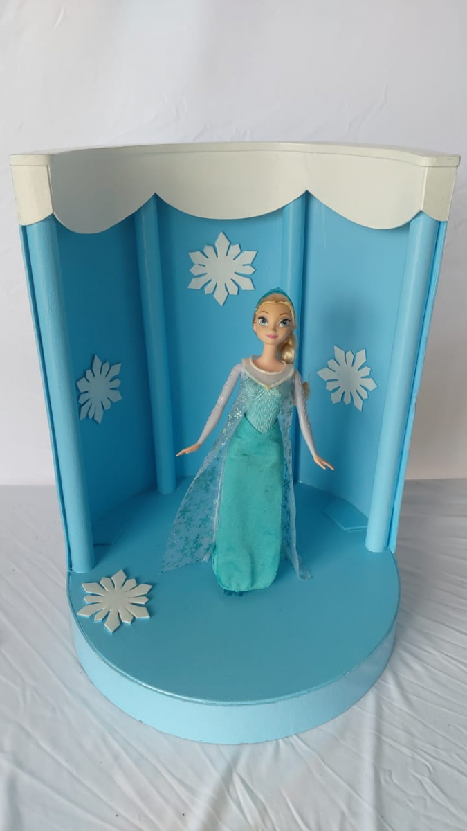 Elsa  Frozen Na Moldura - Boutique festa locações 