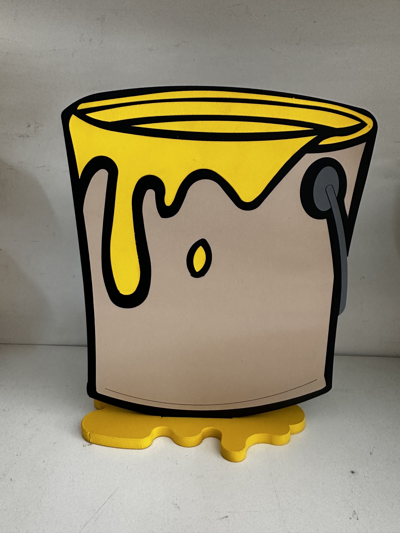 Display Aquarela Balde Tinta  Azul / Amarelo/ Vermelho - Boutique festa locações 