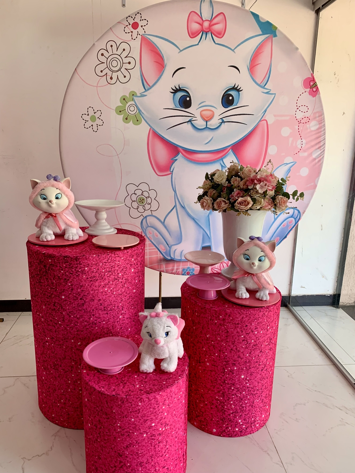 Gatinha Marie - Boutique festa locações 