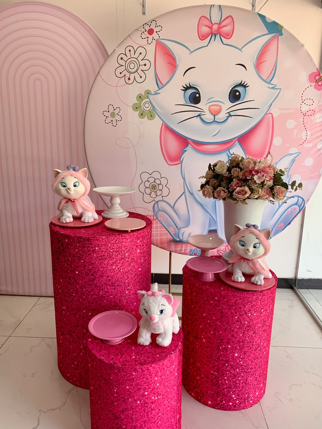 Gatinha Marie - Boutique festa locações 