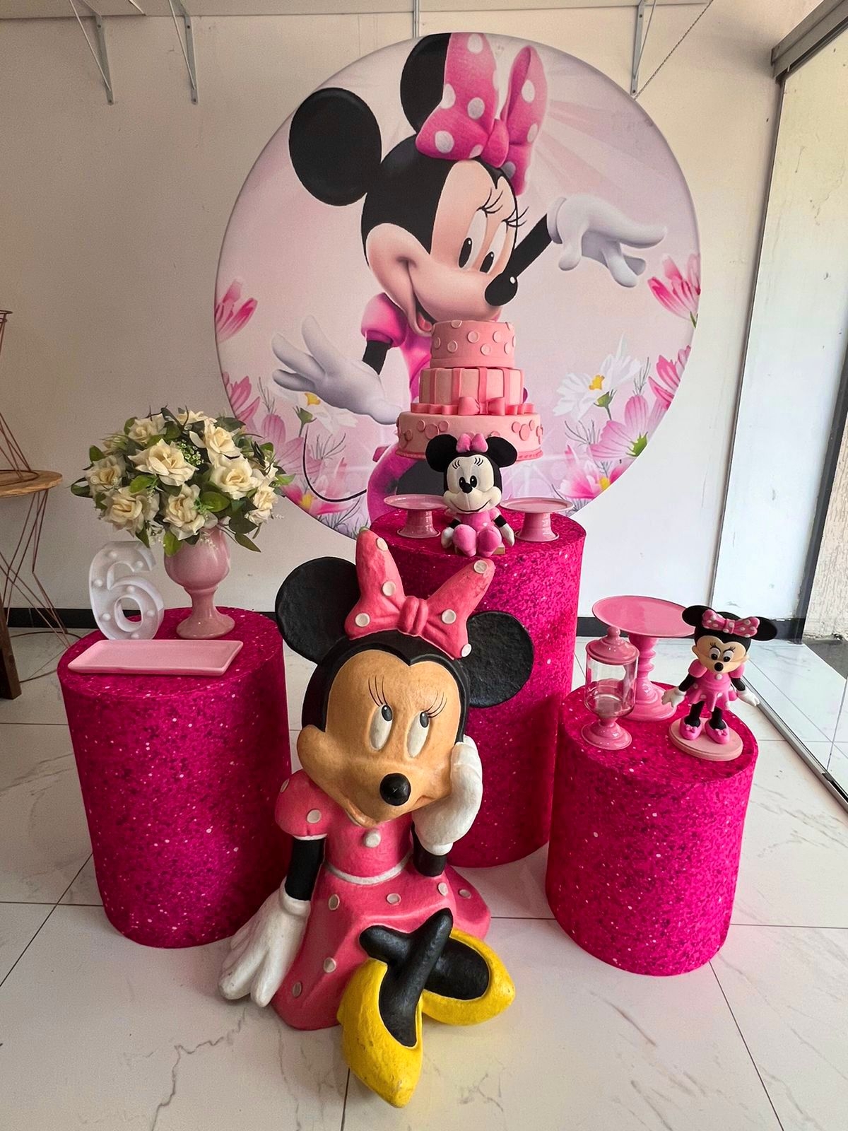 Minnie Rosa - Boutique festa locações 