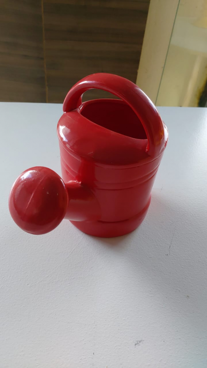 Regador Vermelho Porcelana Jardim - Boutique festa locações 