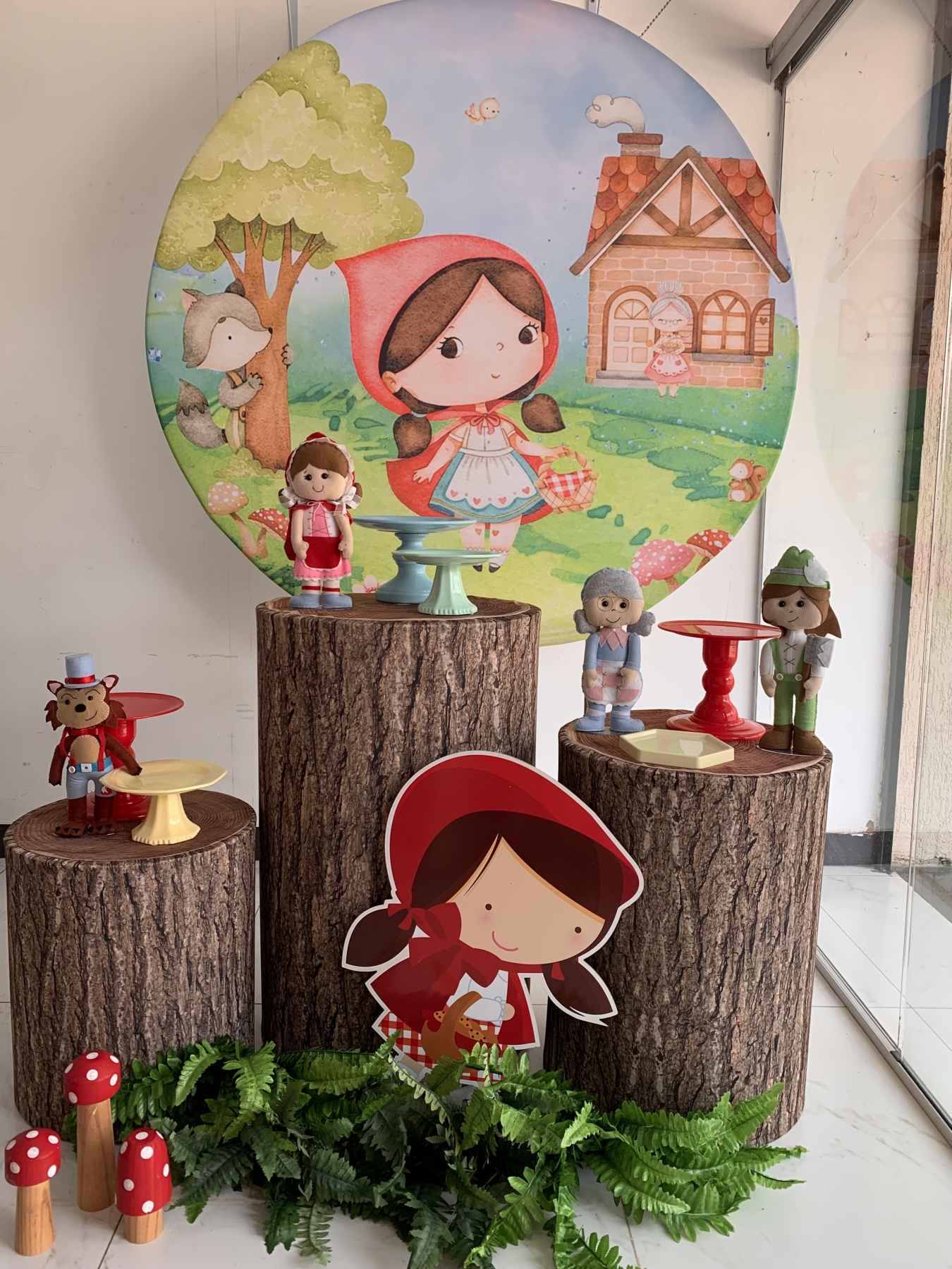 Chapeuzinho Vermelho - Boutique festa locações 