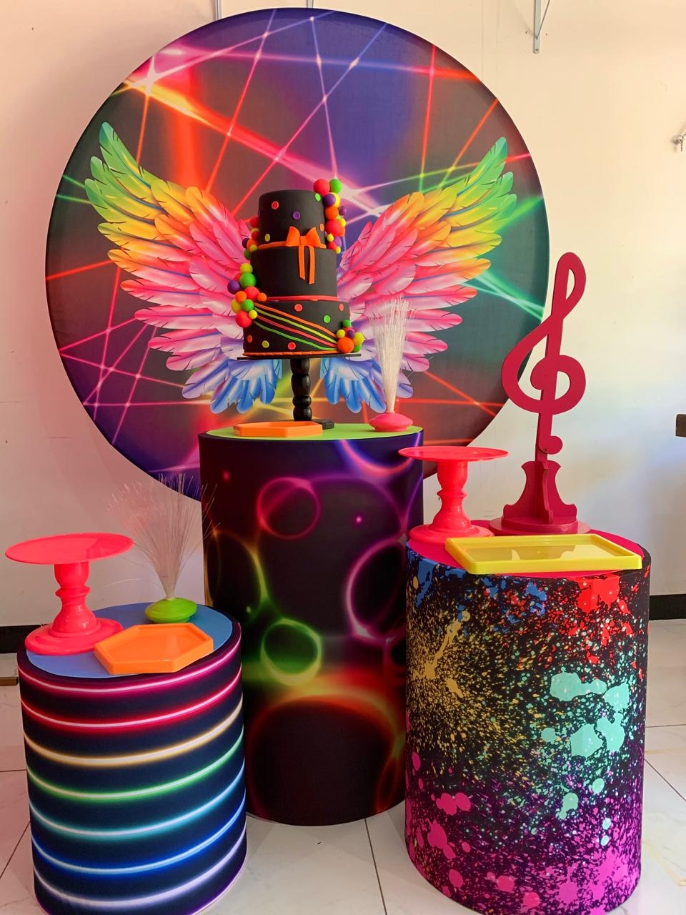 Neon - Boutique festa locações 