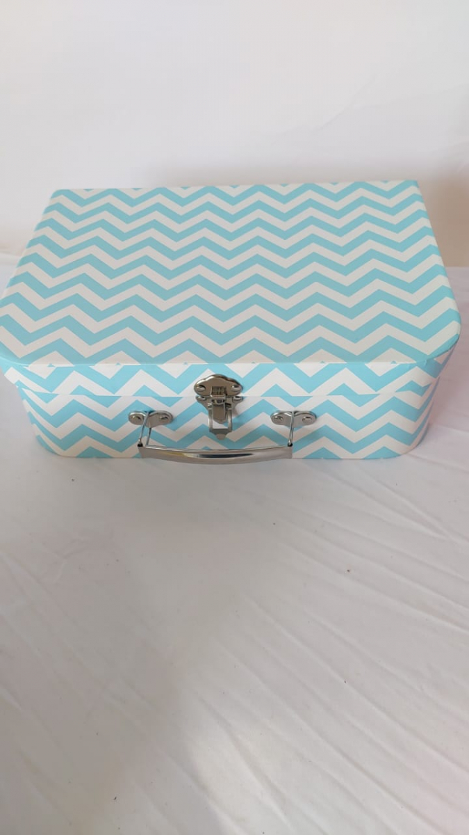 Maleta Chevron Azul C/ Branco G - Boutique festa locações 