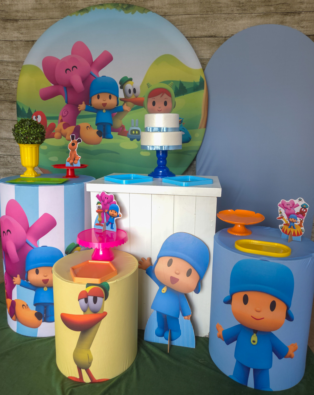 Pocoyo - Kit Ouro - Anelan Artes e Decorações