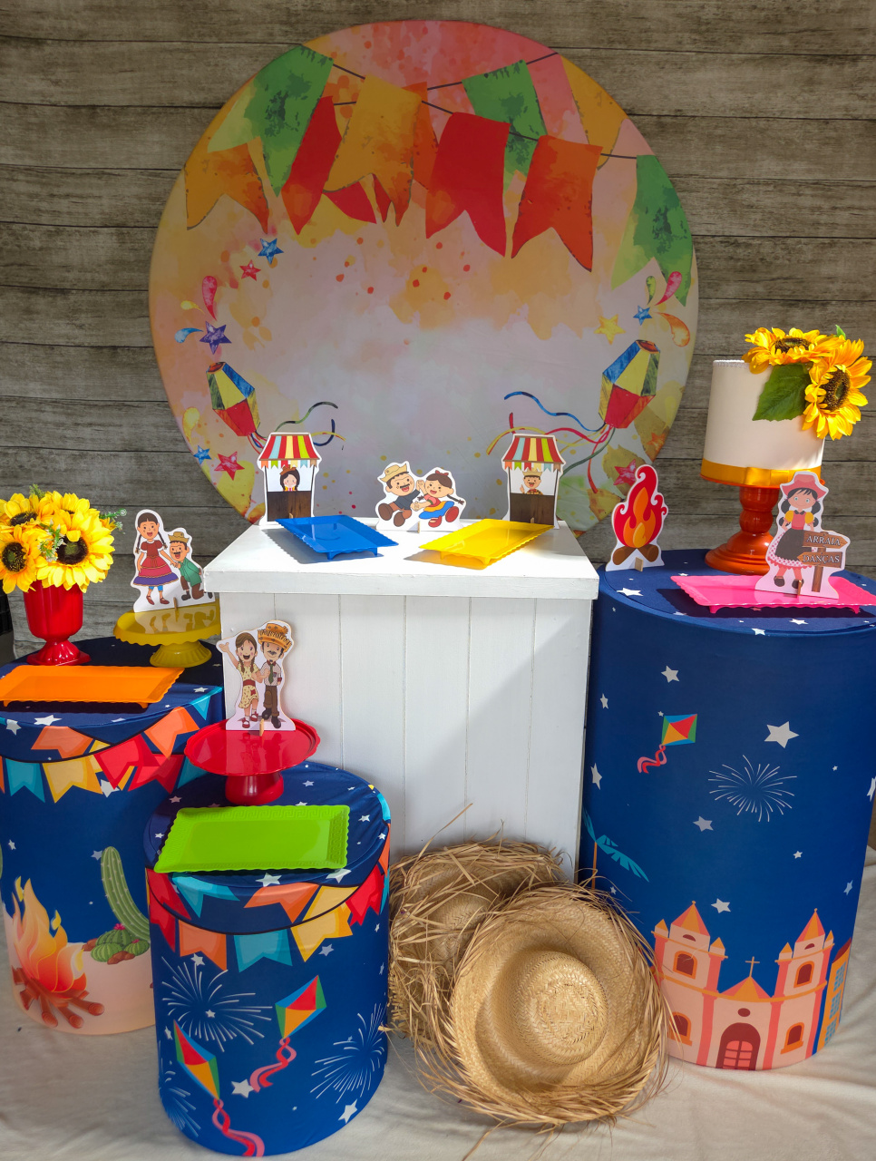 Festa Junina Bandeirinha - Kit Prata - Anelan Artes e Decorações