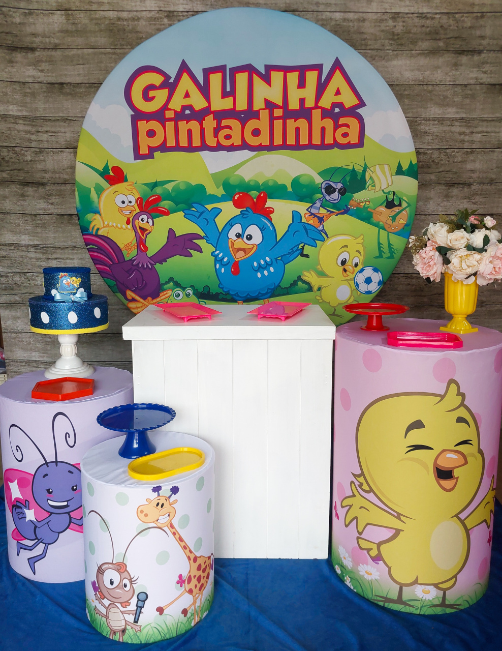 Galinha Pintadinha Rosa- Kit Prata - Anelan Artes e Decorações