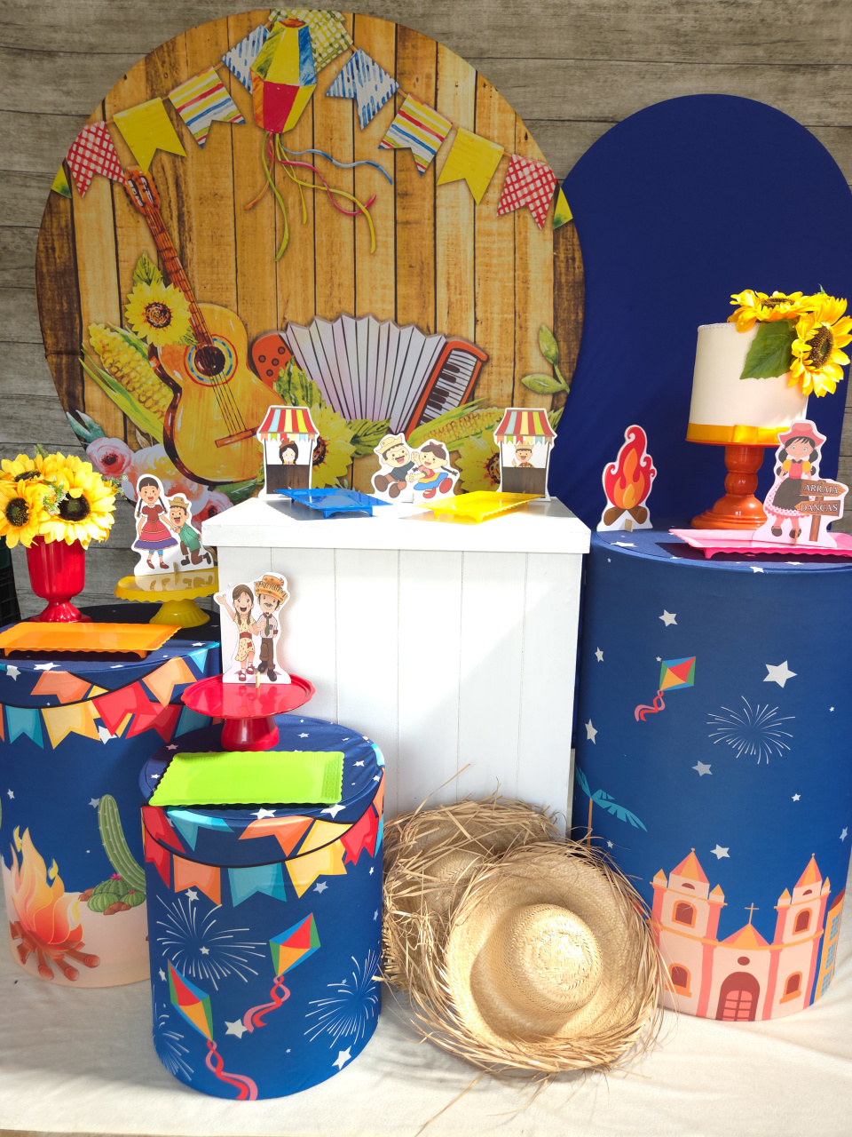 Festa Junina Violão - Kit Ouro - Anelan Artes e Decorações