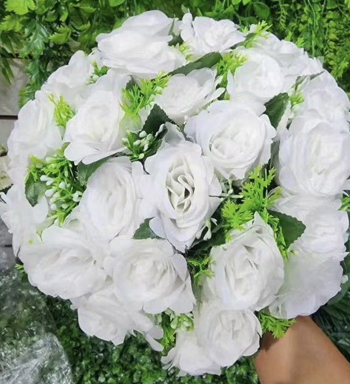 Arranjo de Flores Brancas - Decore com amor 