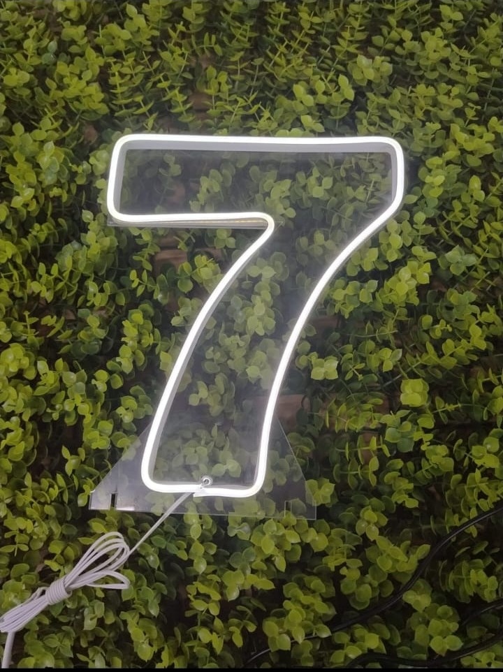 Número 7 de Led de Mesa ( 25Cm)  - Cantinho da Cris Reis