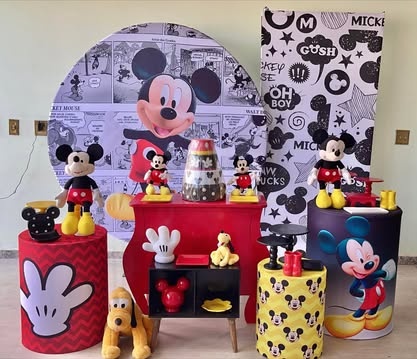 Mickey + Placa - FABIANA LOPES DECORACOES