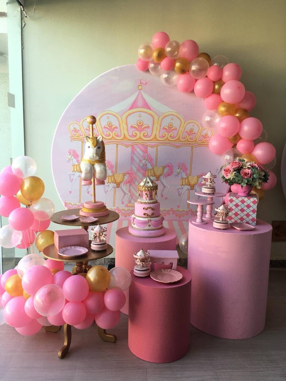 Carrossel + Mesa - FABIANA LOPES DECORACOES