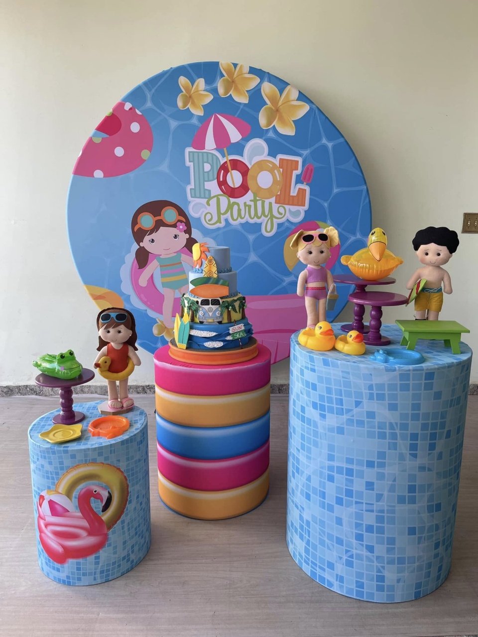 Pool Party - FABIANA LOPES DECORACOES