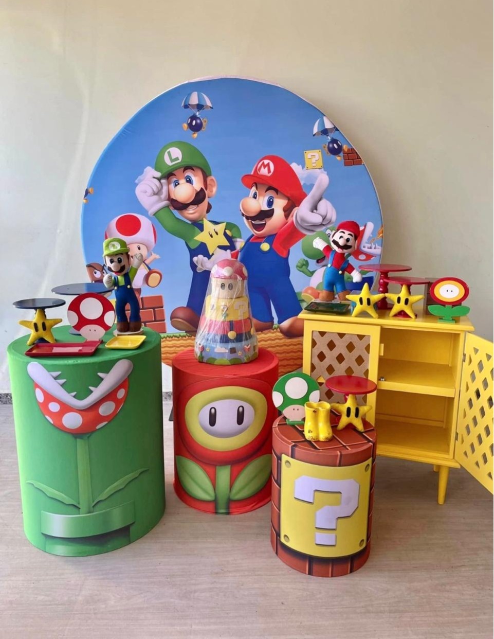 Mario Bros + Cômoda - FABIANA LOPES DECORACOES