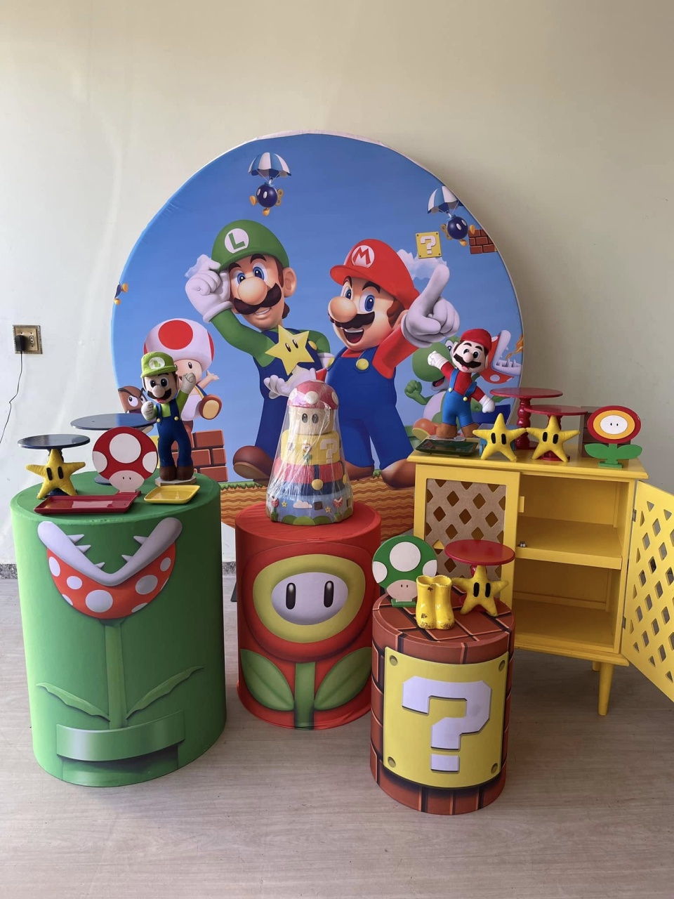 Mario Bros + Comoda - FABIANA LOPES DECORACOES