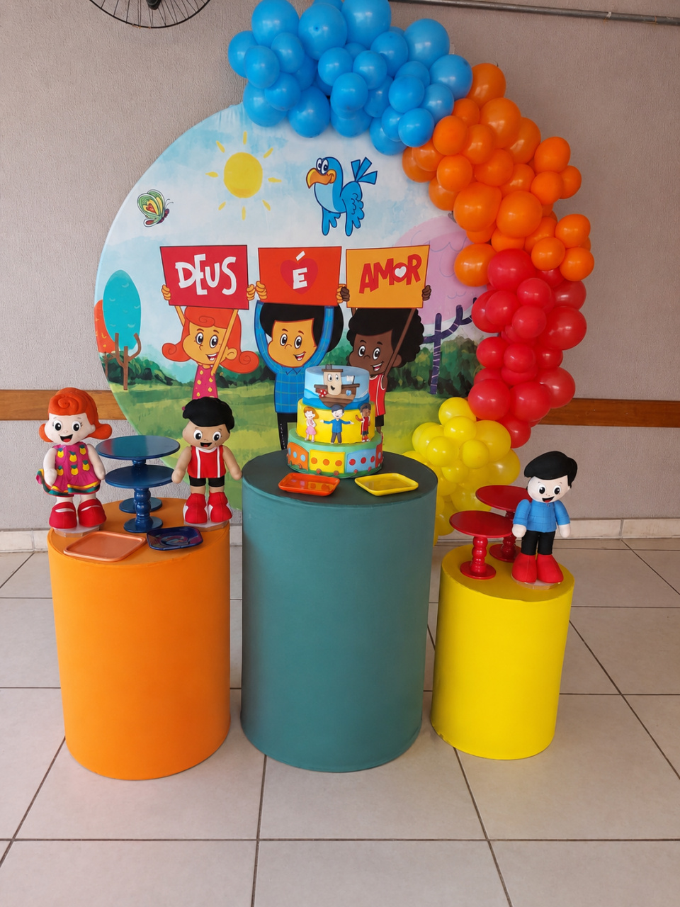 3 Palavrinhas Painel Redondo - FABIANA LOPES DECORACOES