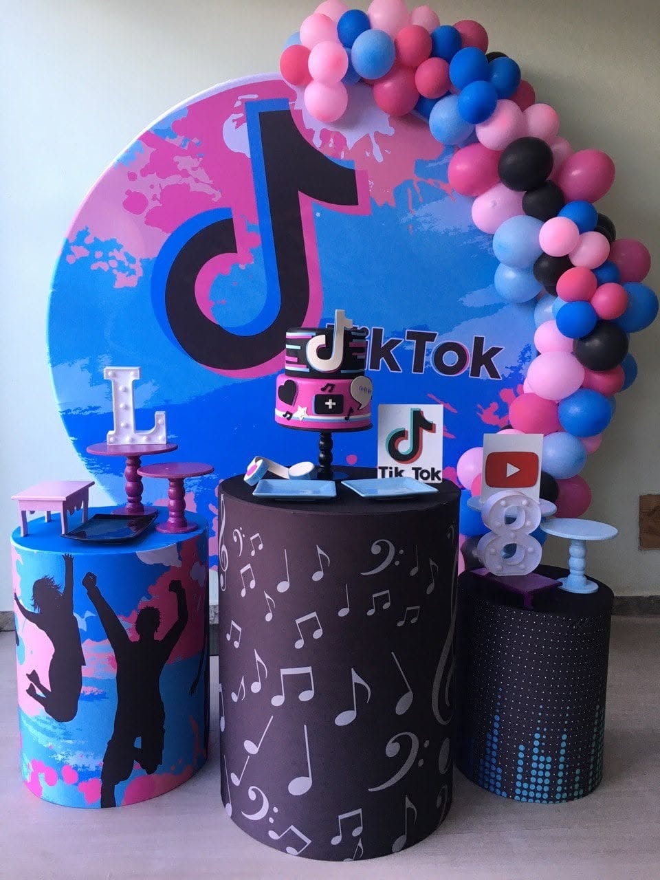 Tik Tok - FABIANA LOPES DECORACOES