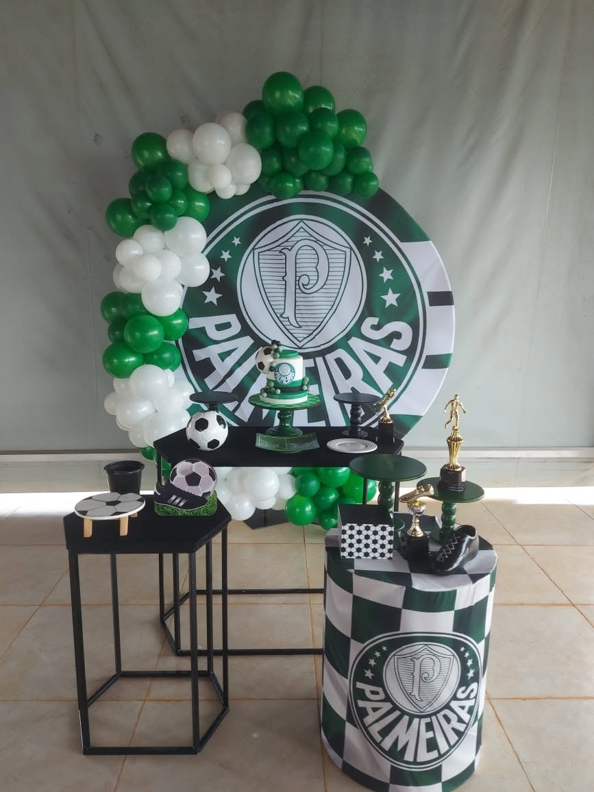 Palmeiras + Mesa - FABIANA LOPES DECORACOES