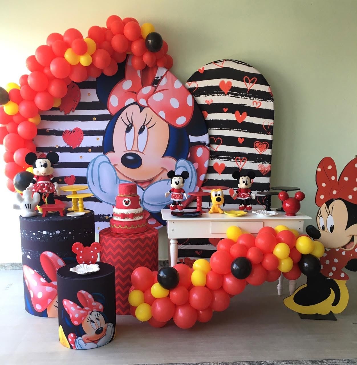 Minnie Vermelha Com Placa# - FABIANA LOPES DECORACOES