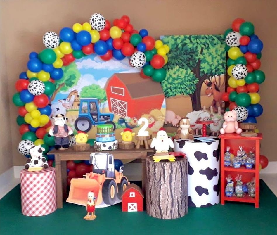 Fazendinha + Placa + Cristaleira - FABIANA LOPES DECORACOES
