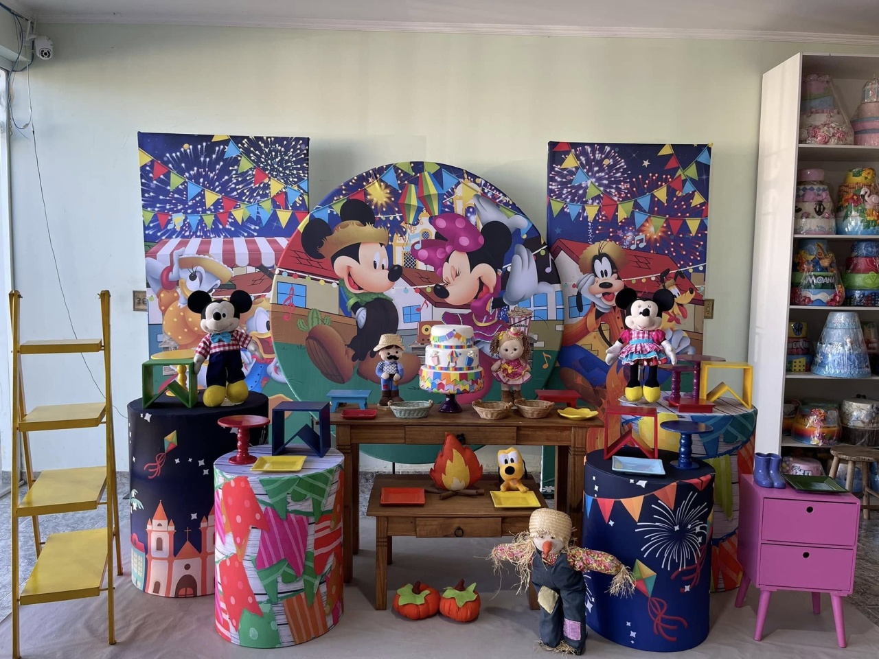 Araia Minnie - FABIANA LOPES DECORACOES