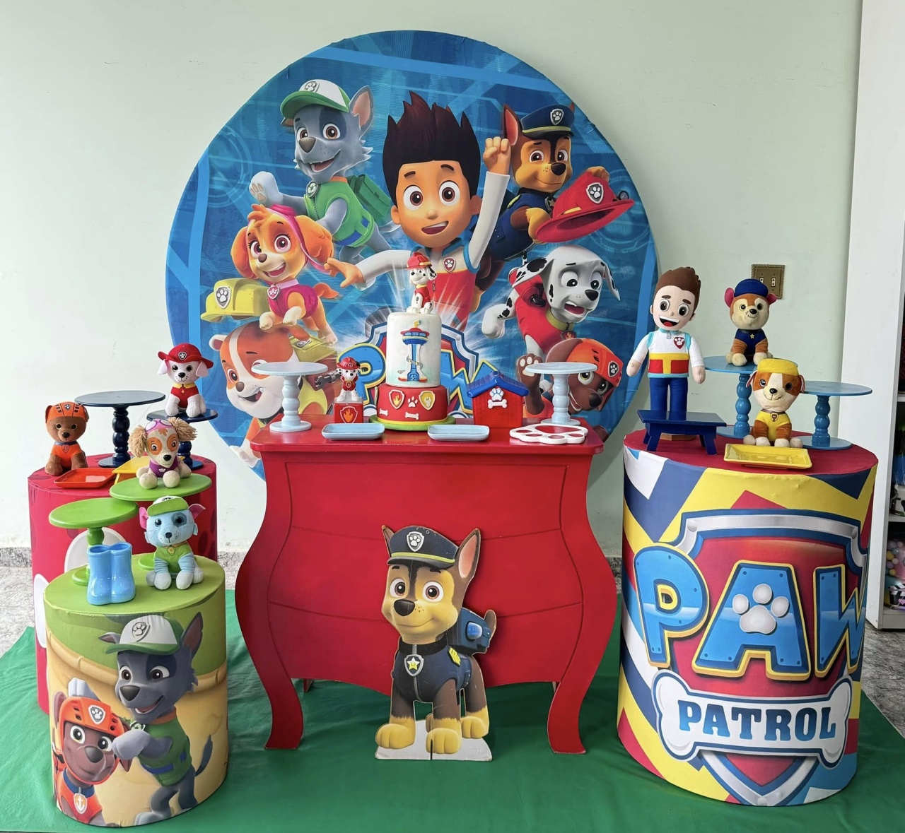 Patrulha Canina + Mesa - FABIANA LOPES DECORACOES