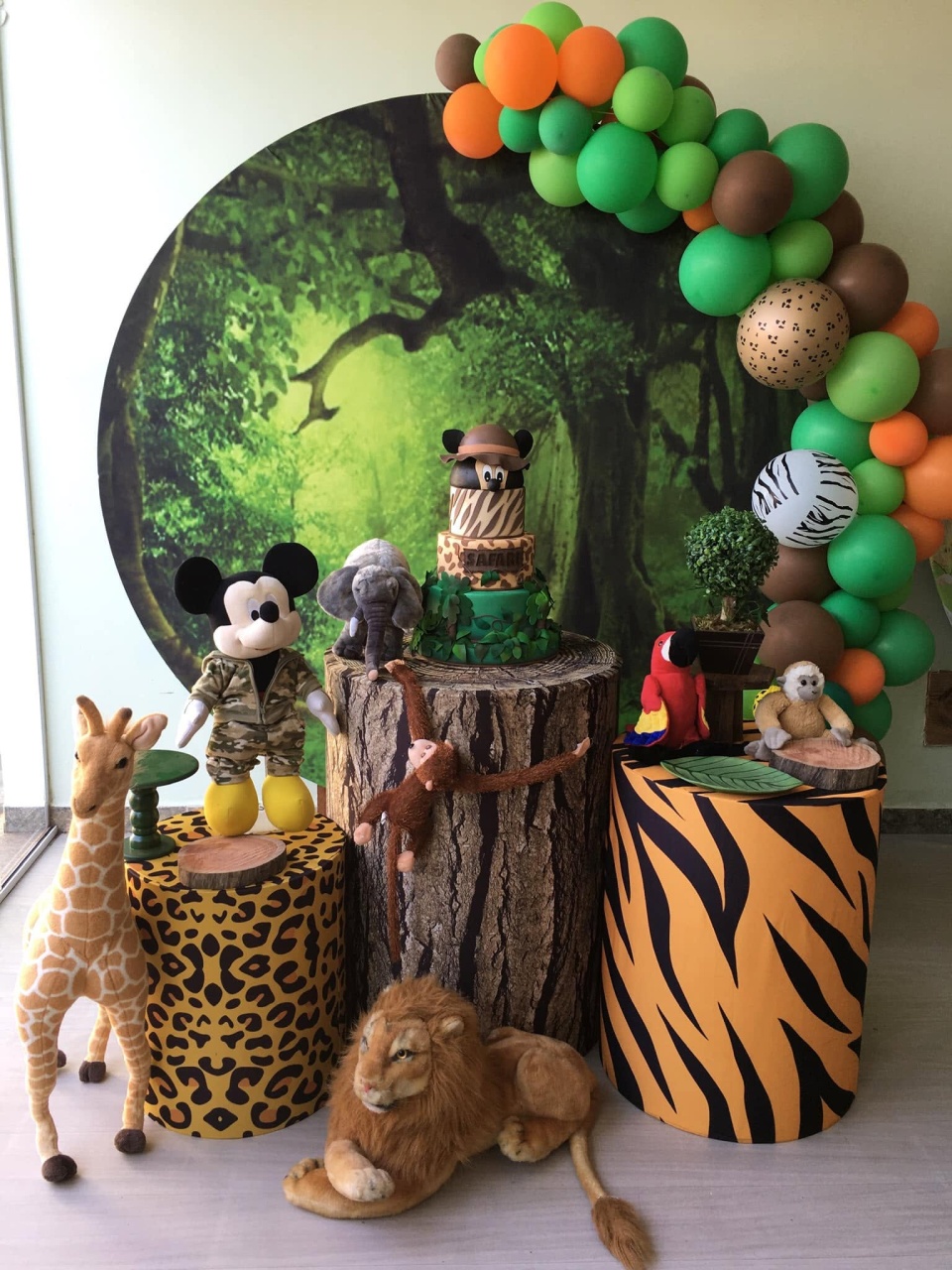Mickey Safari - FABIANA LOPES DECORACOES